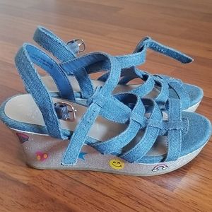 Girls sandals size 1